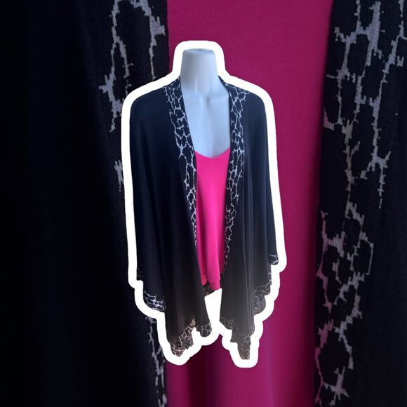 ST. JOHN COLLECTION Shawl/Wrap - Picture 8 of 8